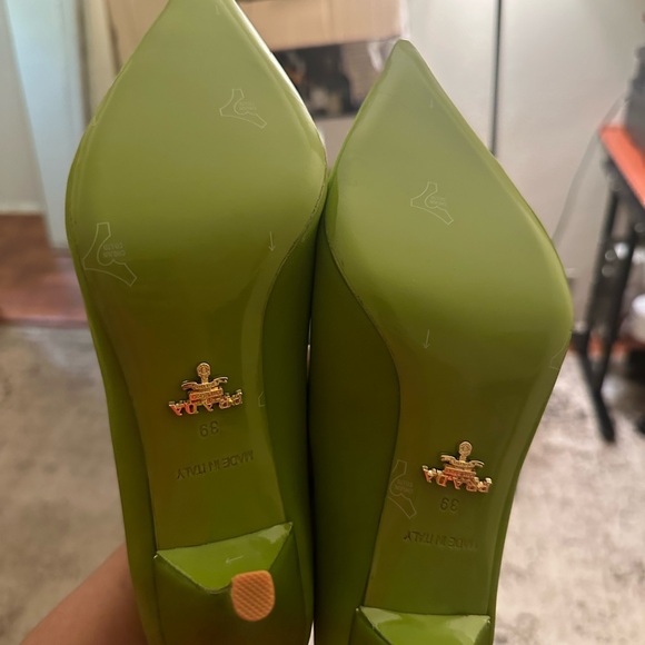 Prada heels shoes - Picture 3 of 4